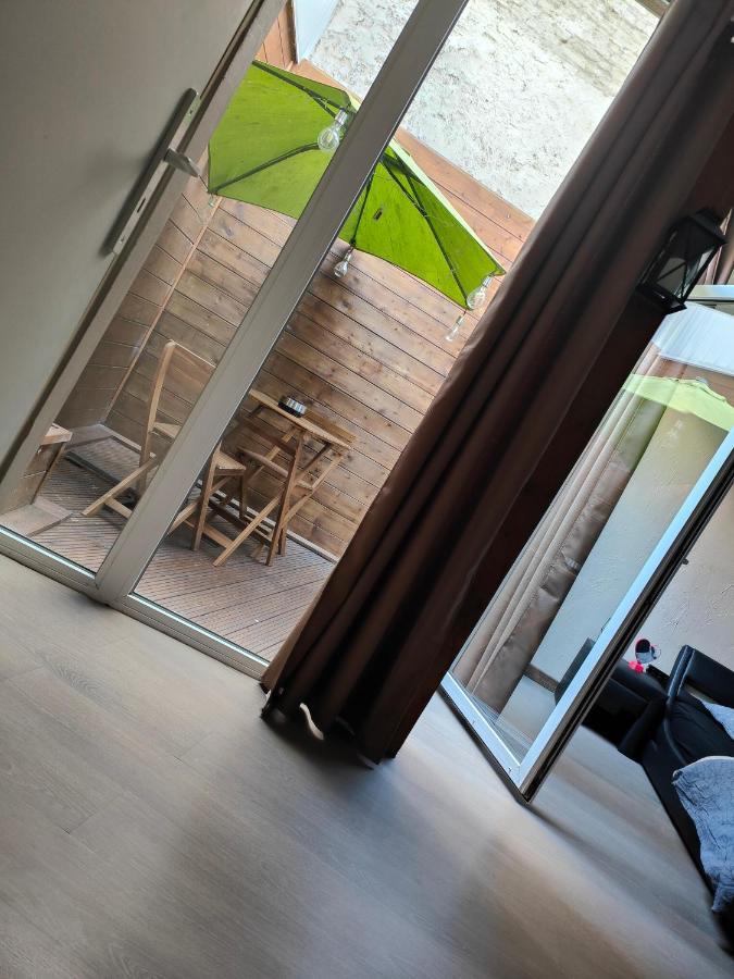 Logement Privatif Avec Jacuzzi Apartment Bergues Exterior foto